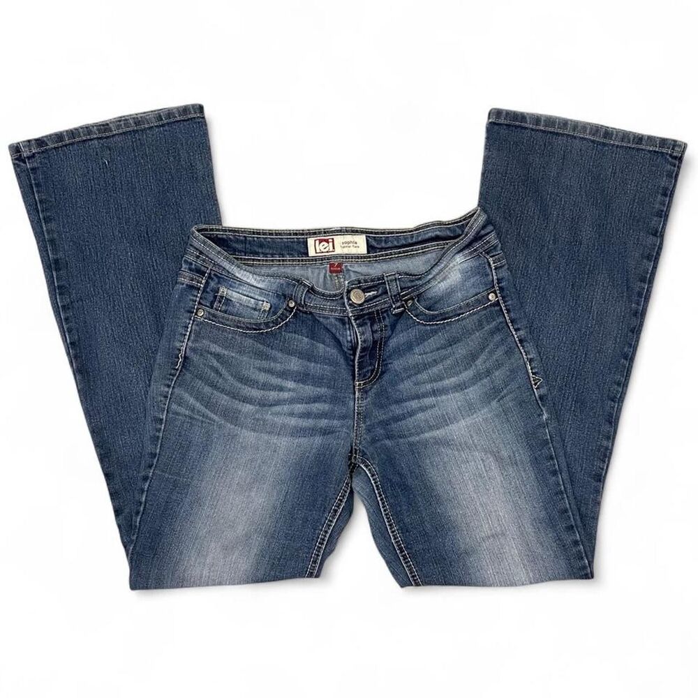 Lei Women's Blue and Navy Jeans